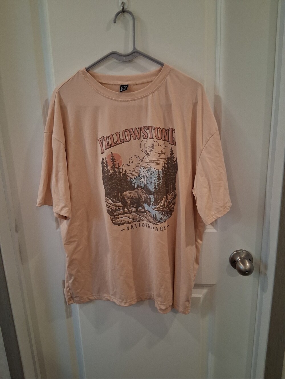 SHEIN Beige Yellowstone National Park Graphic Tee Size XL